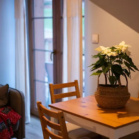 Farwna Checz Apartamento Chmielno